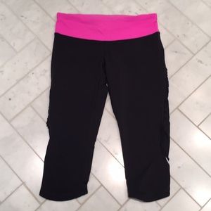 Lululemon To The Knee Crop